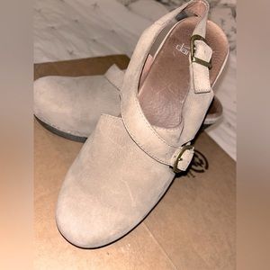 Danskos size 39
